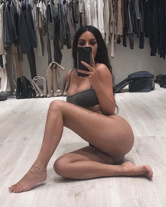 Kim Kardashian 8X10