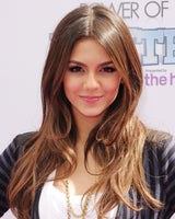 Victoria Justice 8X10